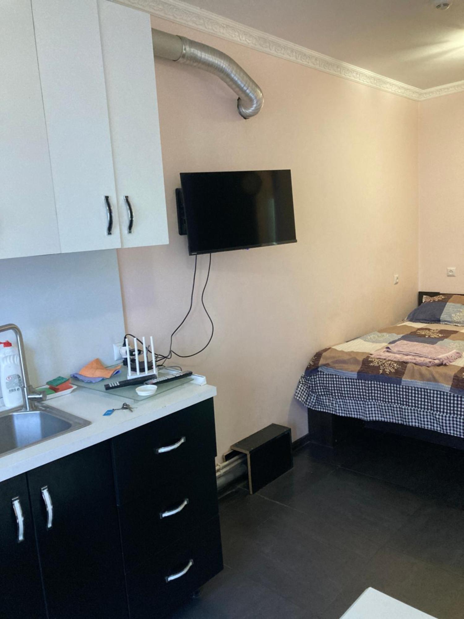 Apartamento Dirsi Tiflis Exterior foto